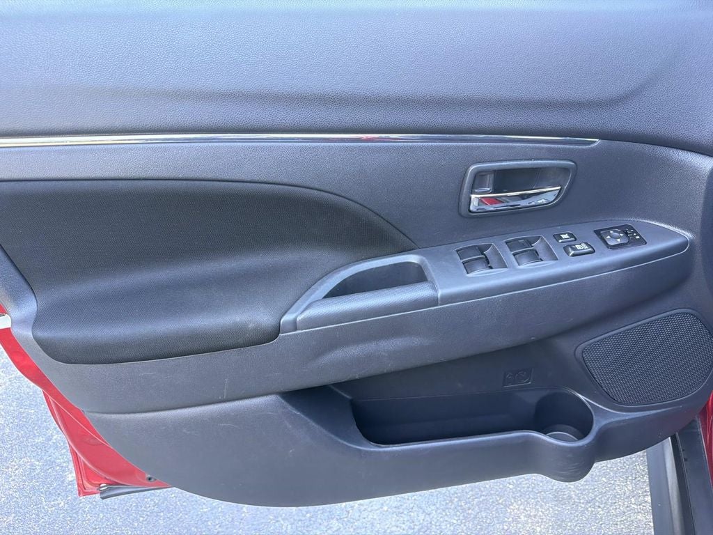 2025 Mitsubishi Outlander Sport 2.0 LE
