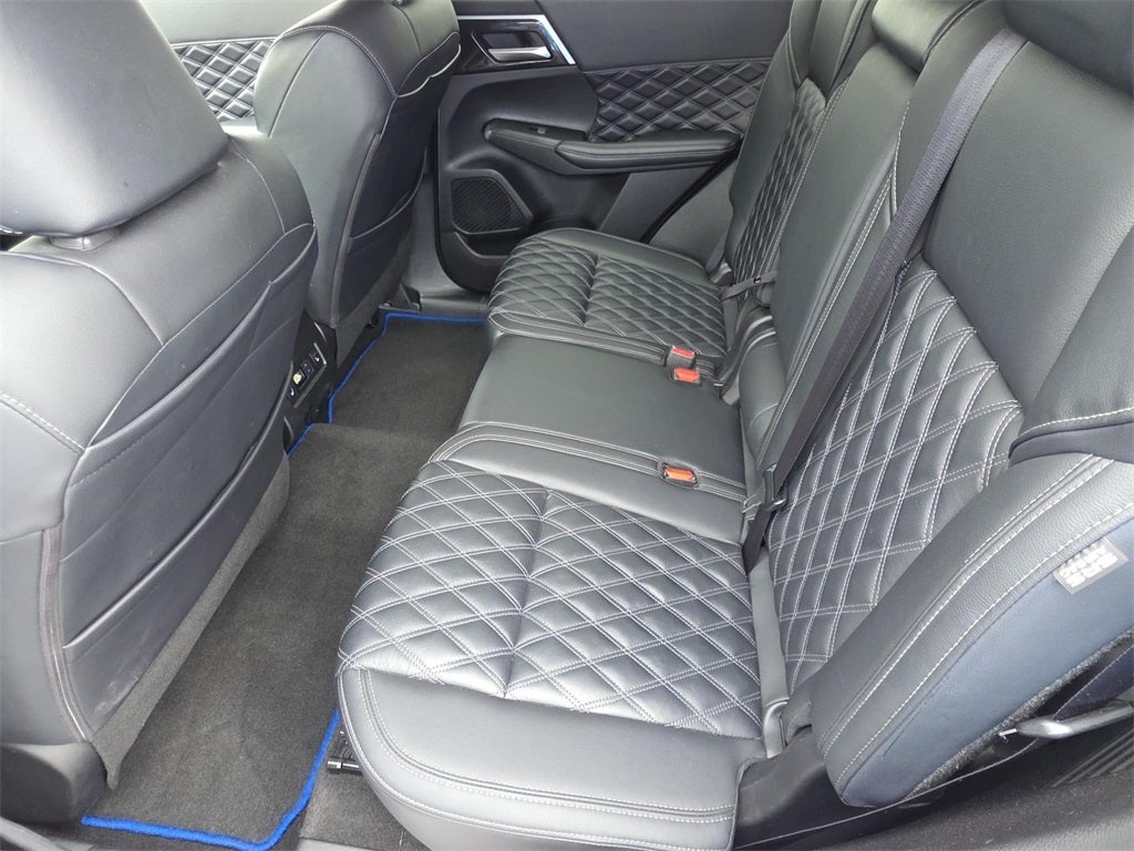 2024 Mitsubishi Outlander PHEV SEL