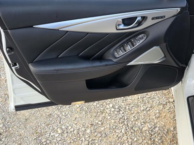 2023 INFINITI Q50 LUXE