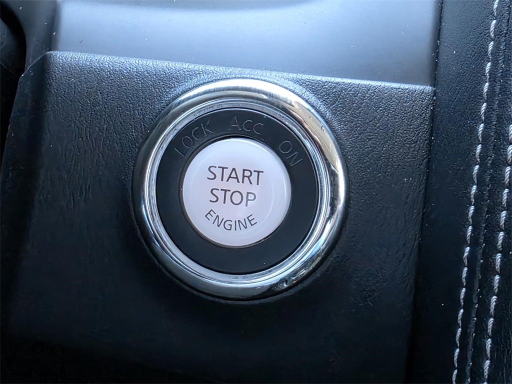 2023 INFINITI QX80 LUXE