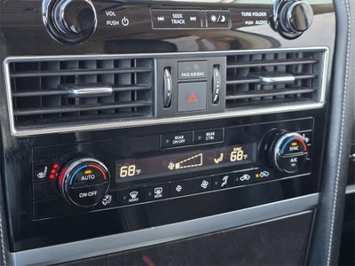 2023 INFINITI QX80 LUXE