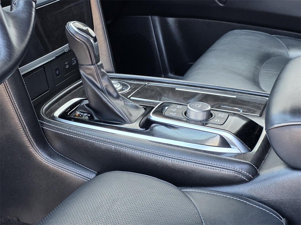 2023 INFINITI QX80 LUXE