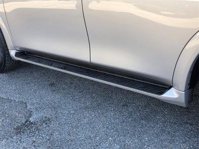 2023 INFINITI QX80 LUXE