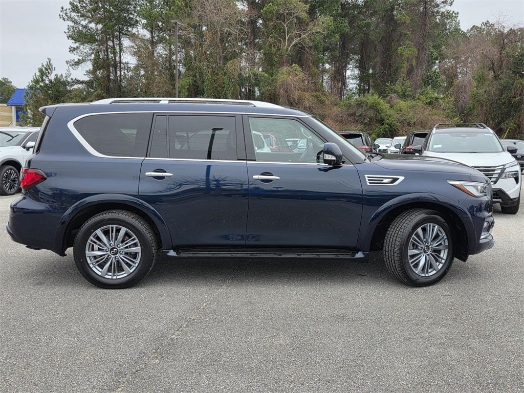 2024 INFINITI QX80 LUXE