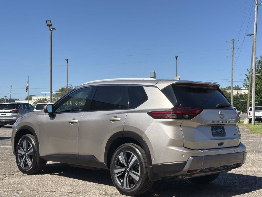 2024 Nissan Rogue SL