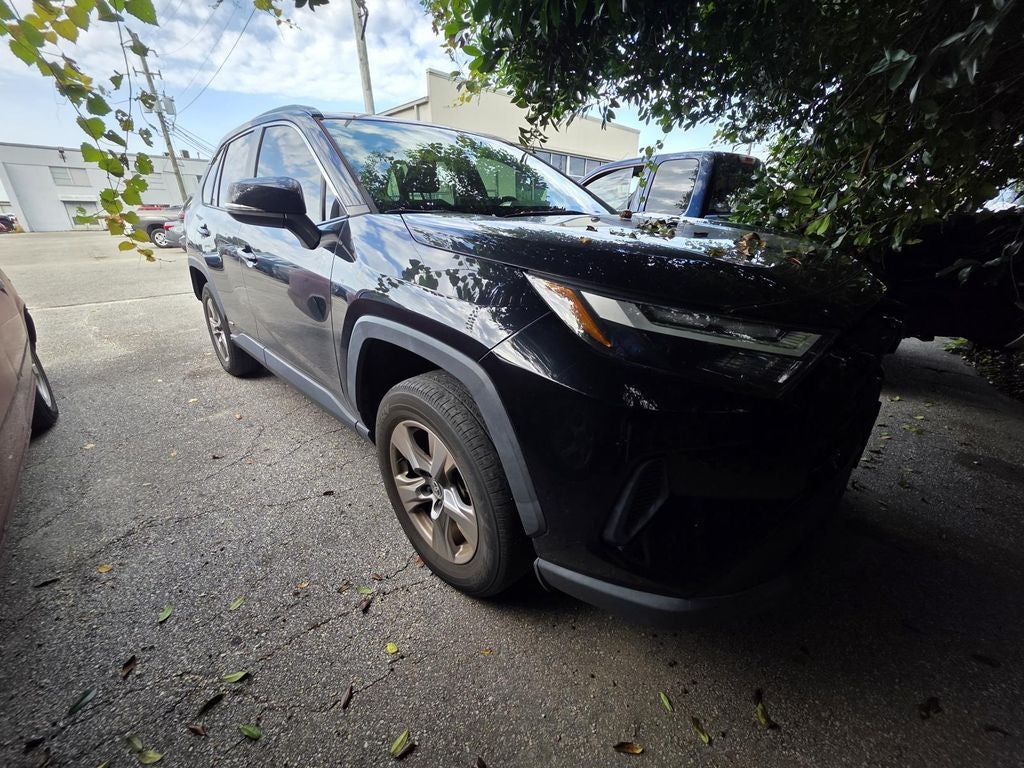 2022 Toyota RAV4 Hybrid XLE