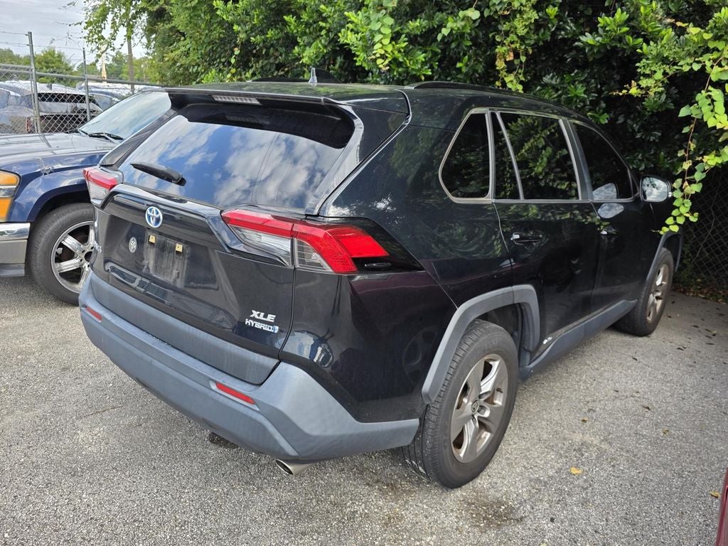2022 Toyota RAV4 Hybrid XLE