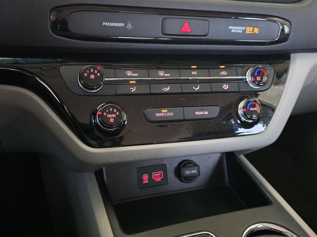 2020 Kia Sedona L