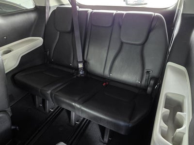 2022 Kia Carnival EX