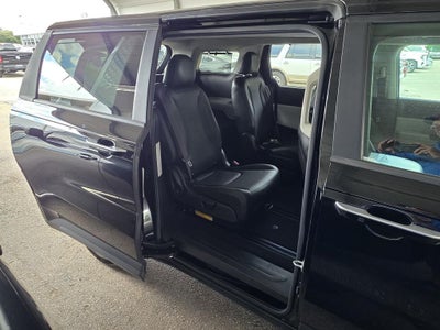 2022 Kia Carnival EX