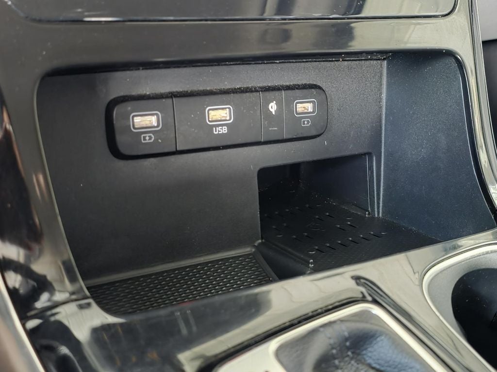 2022 Kia Carnival EX