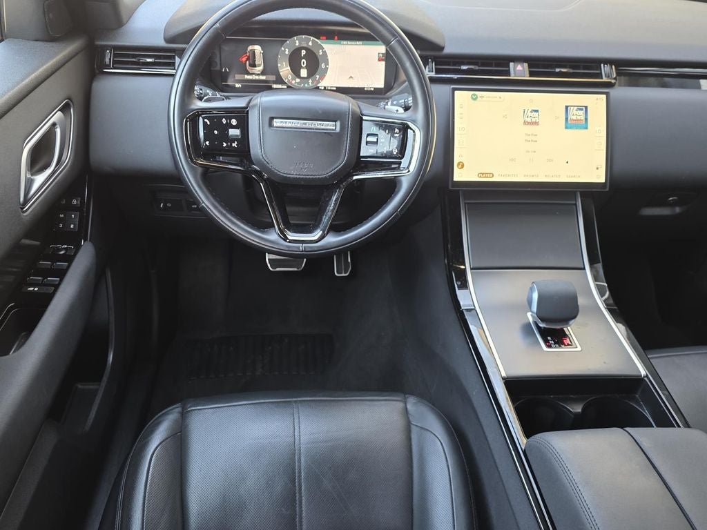 2025 Land Rover Range Rover Velar Dynamic SE