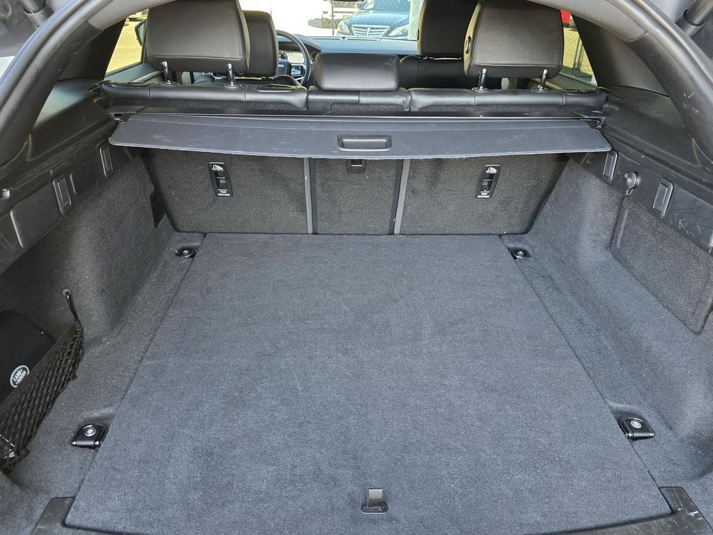 2025 Land Rover Range Rover Velar Dynamic SE