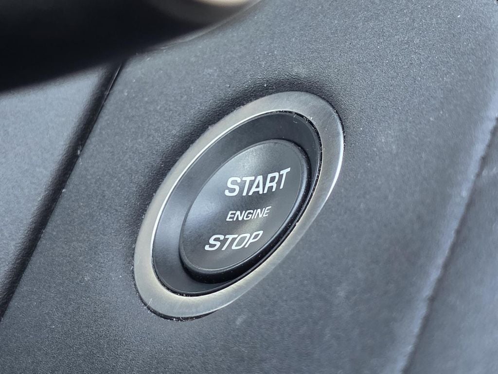 2025 Land Rover Range Rover Velar Dynamic SE