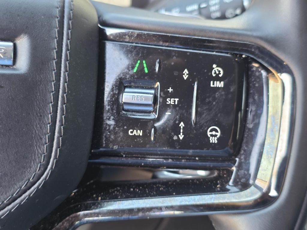 2025 Land Rover Range Rover Velar Dynamic SE