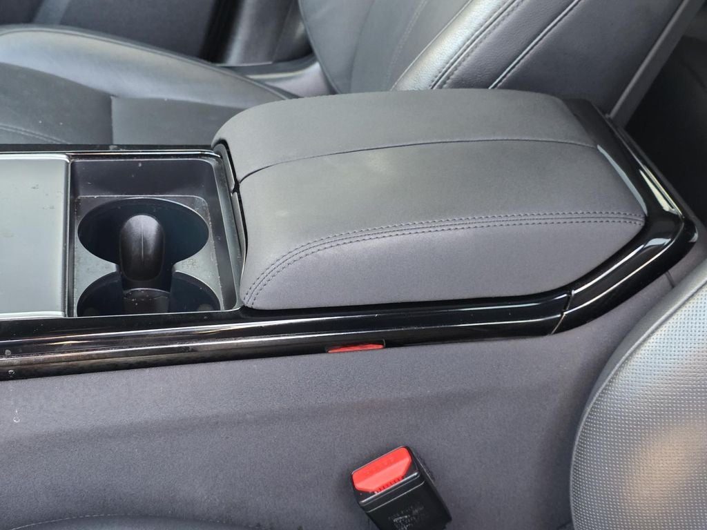 2025 Land Rover Range Rover Velar Dynamic SE