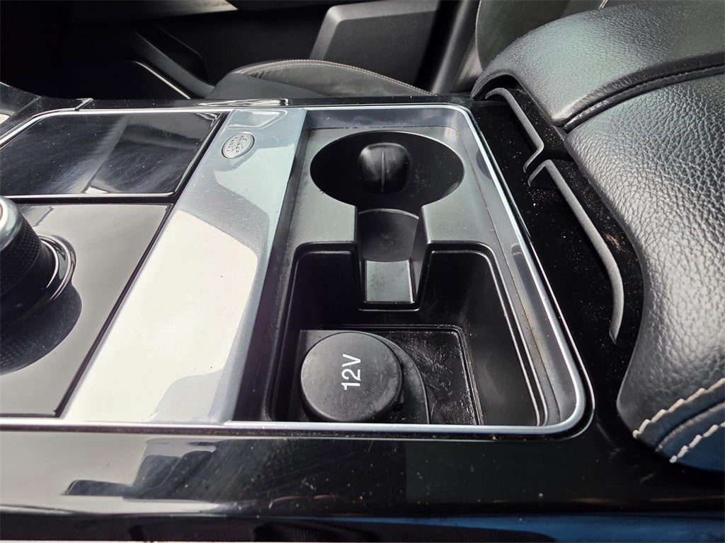 2018 Land Rover Range Rover Velar SE R-Dynamic