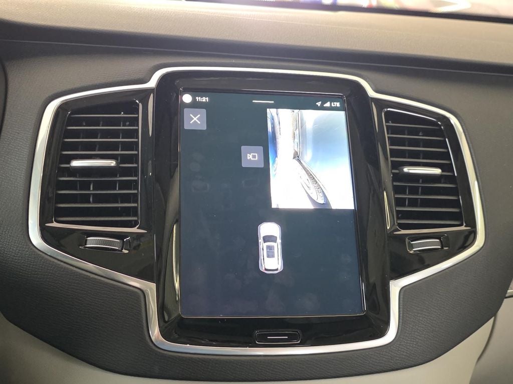 2024 Volvo XC90 B6 Plus Bright Theme