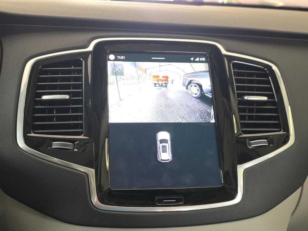 2024 Volvo XC90 B6 Plus Bright Theme