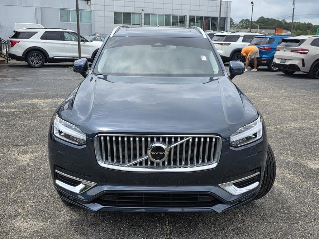 2024 Volvo XC90 B6 Plus Bright Theme