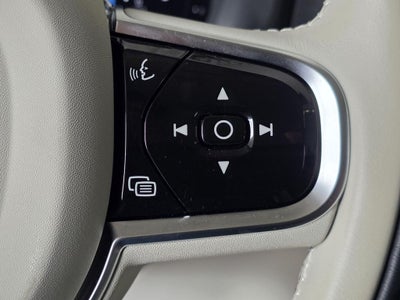 2024 Volvo XC90 B6 Plus Bright Theme