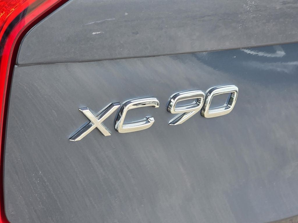 2024 Volvo XC90 B6 Plus Bright Theme