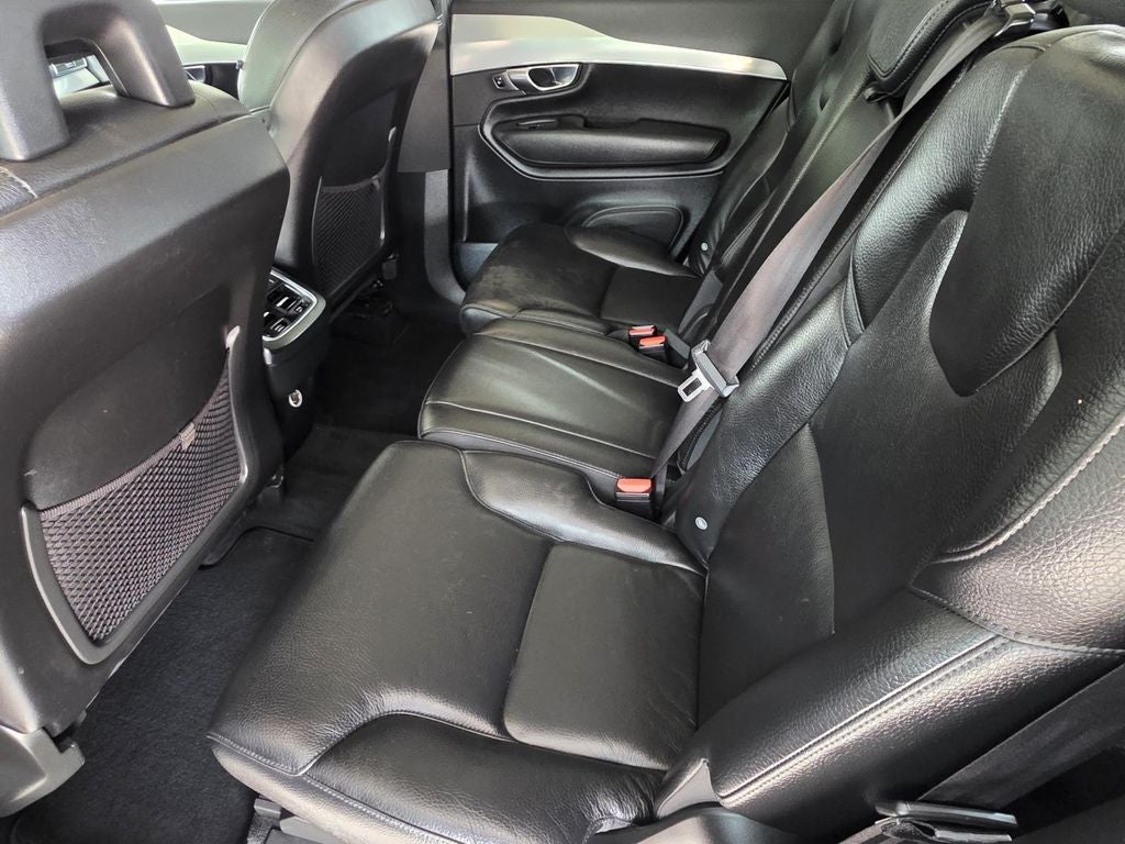 2018 Volvo XC90 T5 Momentum