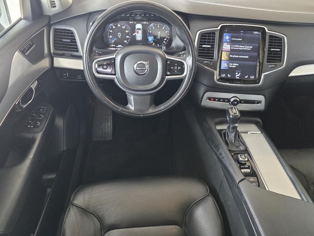 2018 Volvo XC90 T5 Momentum