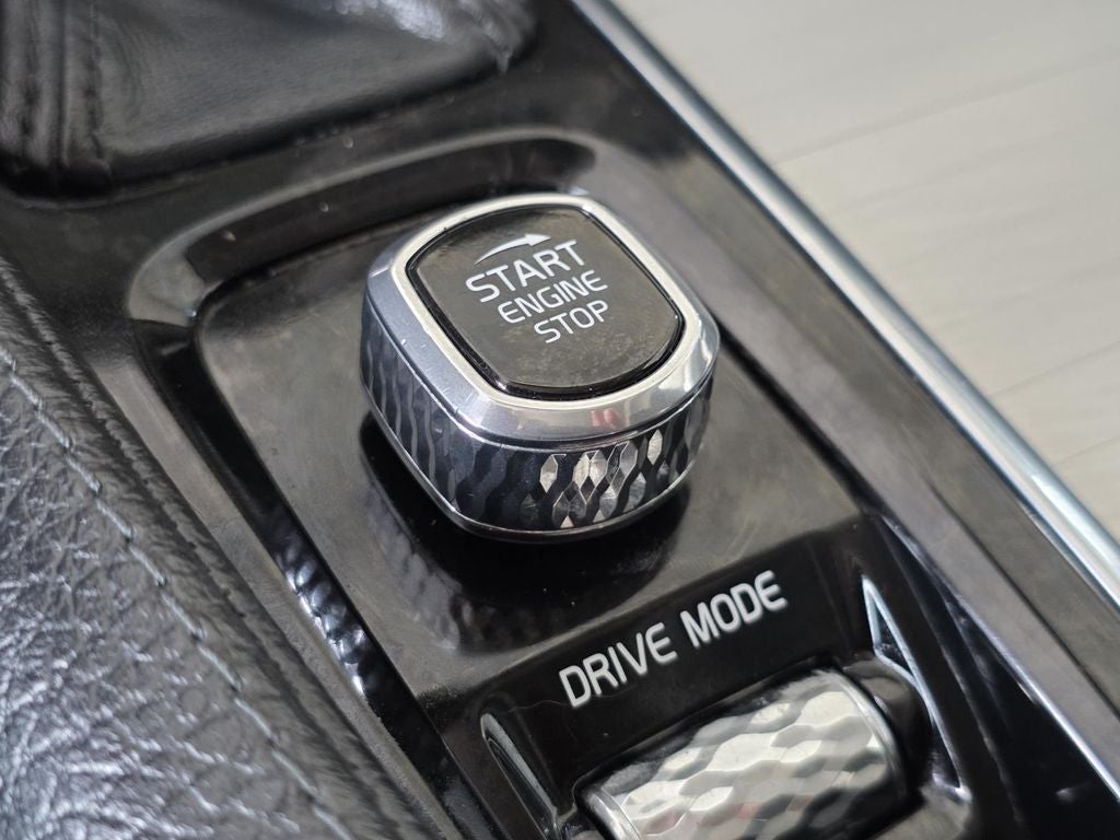 2018 Volvo XC90 T5 Momentum