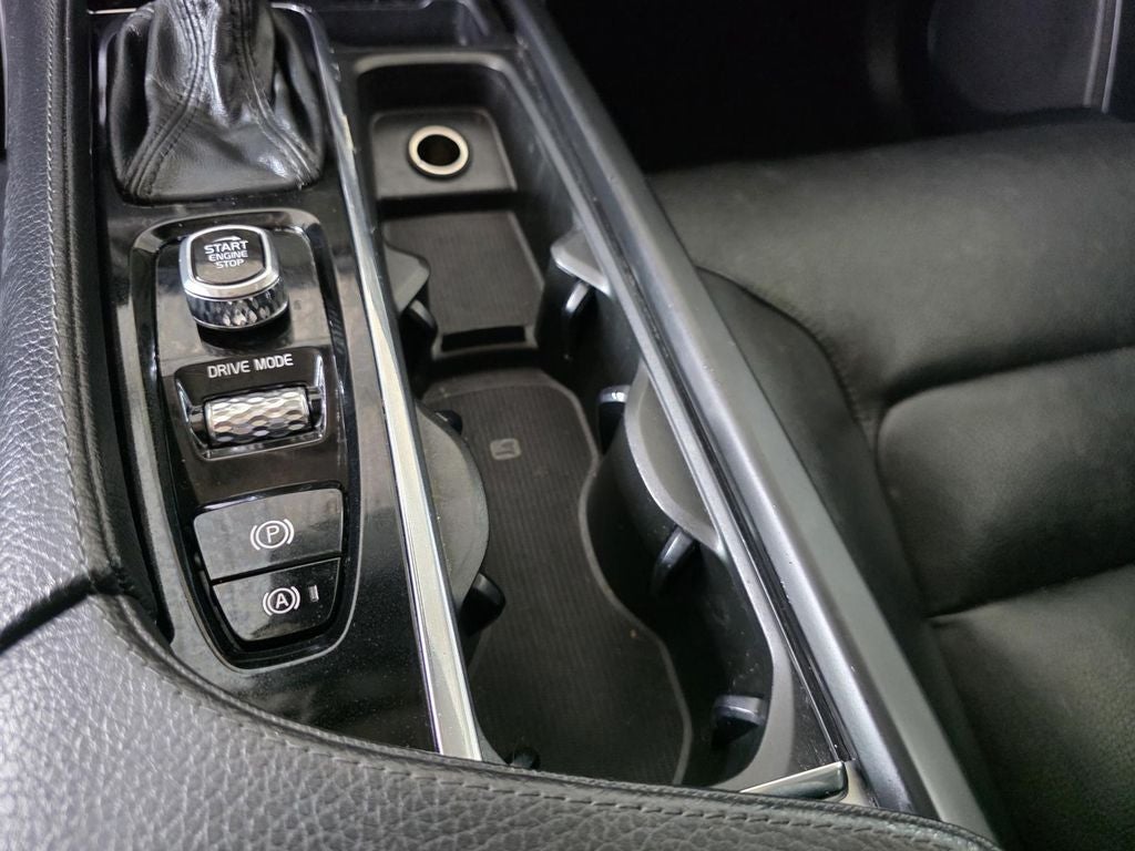 2018 Volvo XC90 T5 Momentum
