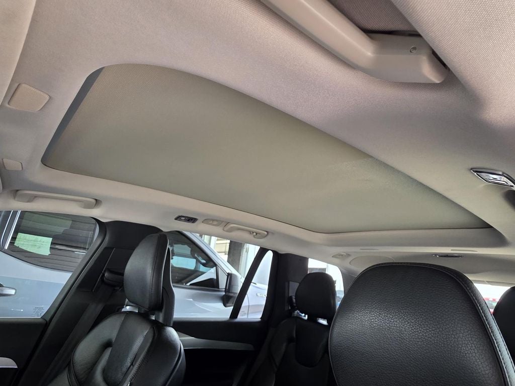 2018 Volvo XC90 T5 Momentum