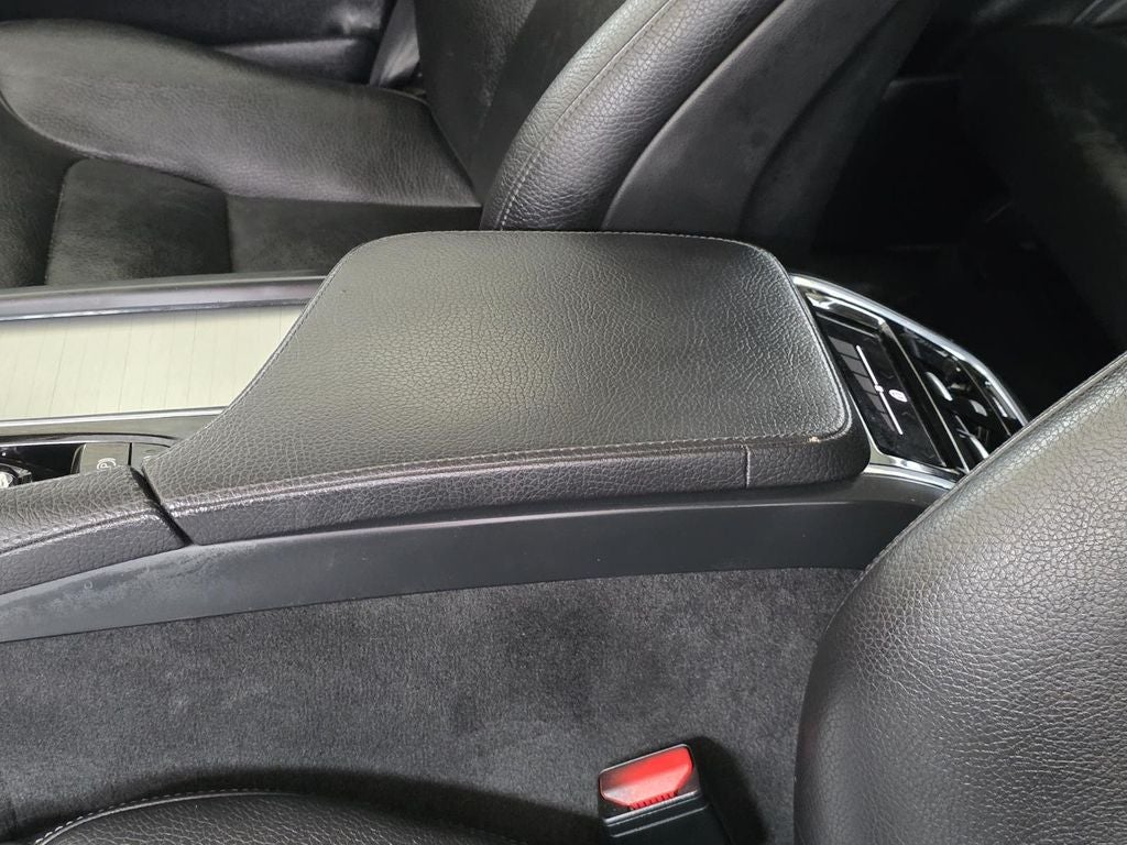 2018 Volvo XC90 T5 Momentum