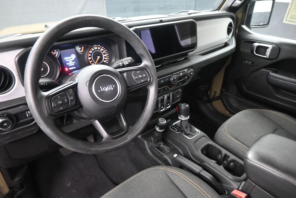 2025 Jeep Wrangler Sport