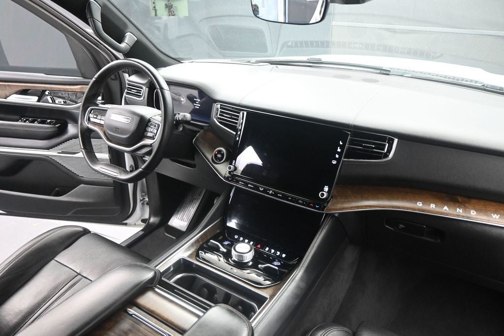 2024 Jeep Grand Wagoneer L Base