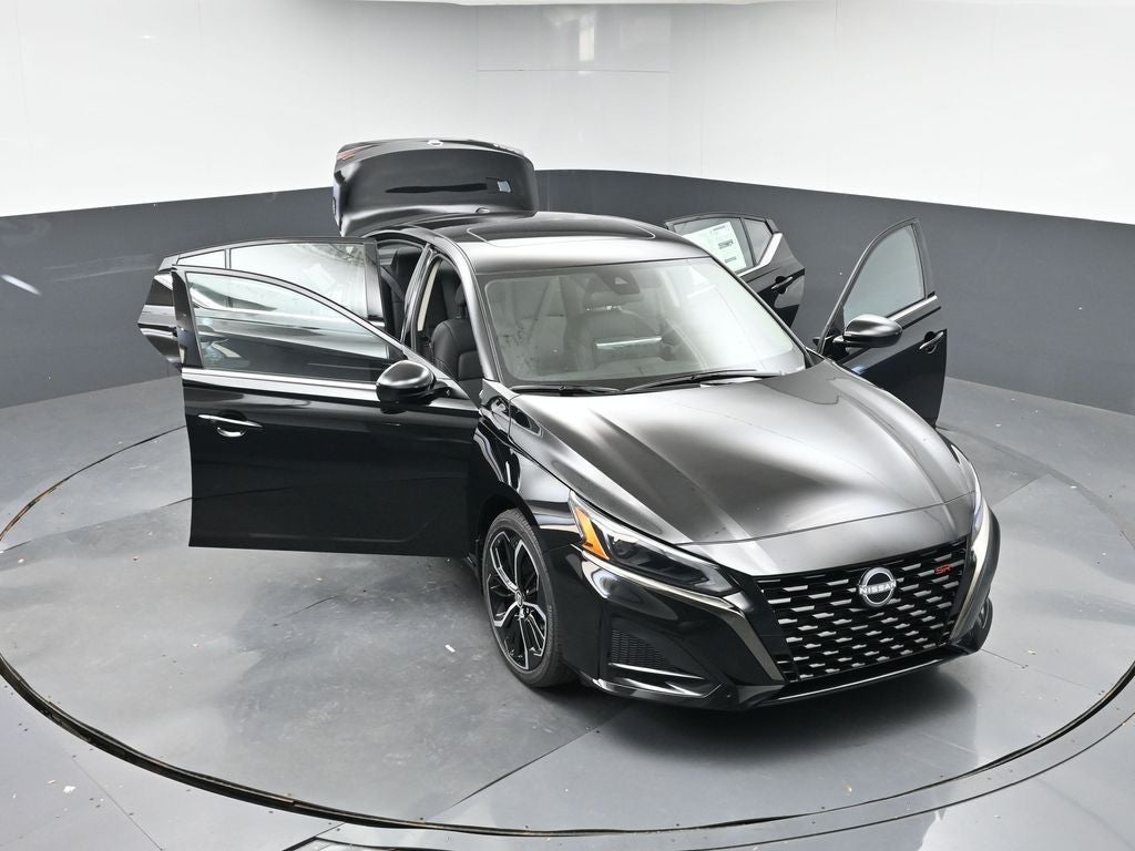 2025 Nissan Altima 2.5 SR