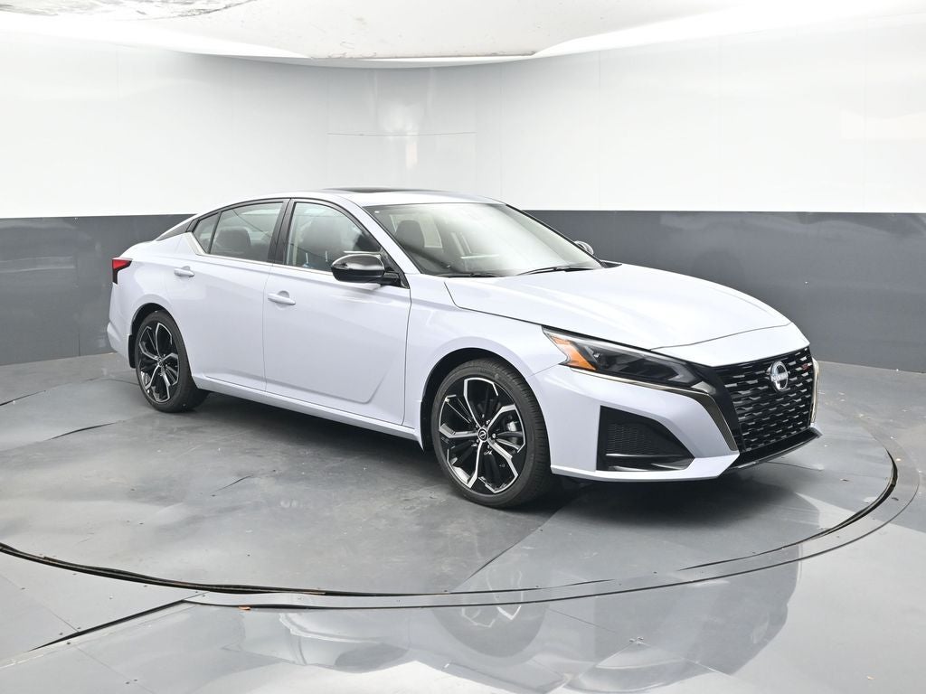 2025 Nissan Altima 2.5 SR