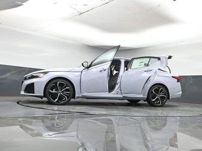 2025 Nissan Altima 2.5 SR