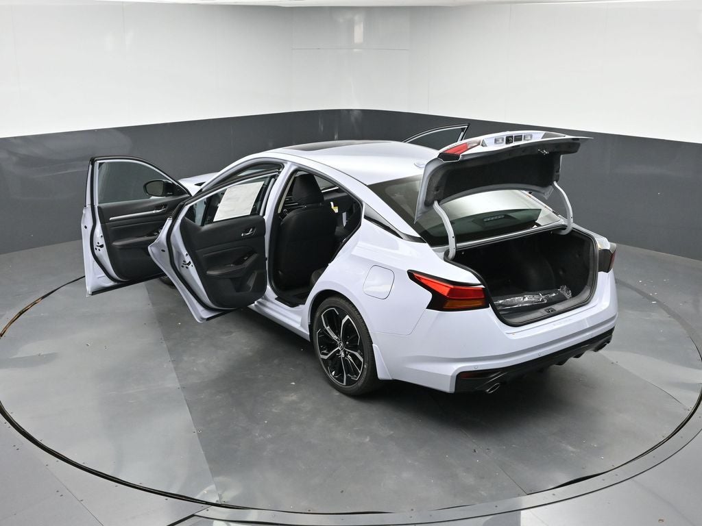 2025 Nissan Altima 2.5 SR