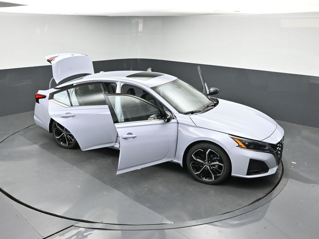 2025 Nissan Altima 2.5 SR