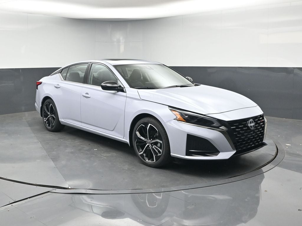 2025 Nissan Altima 2.5 SR