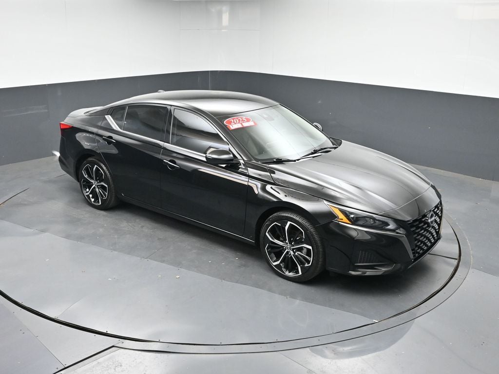 2025 Nissan Altima 2.5 SR