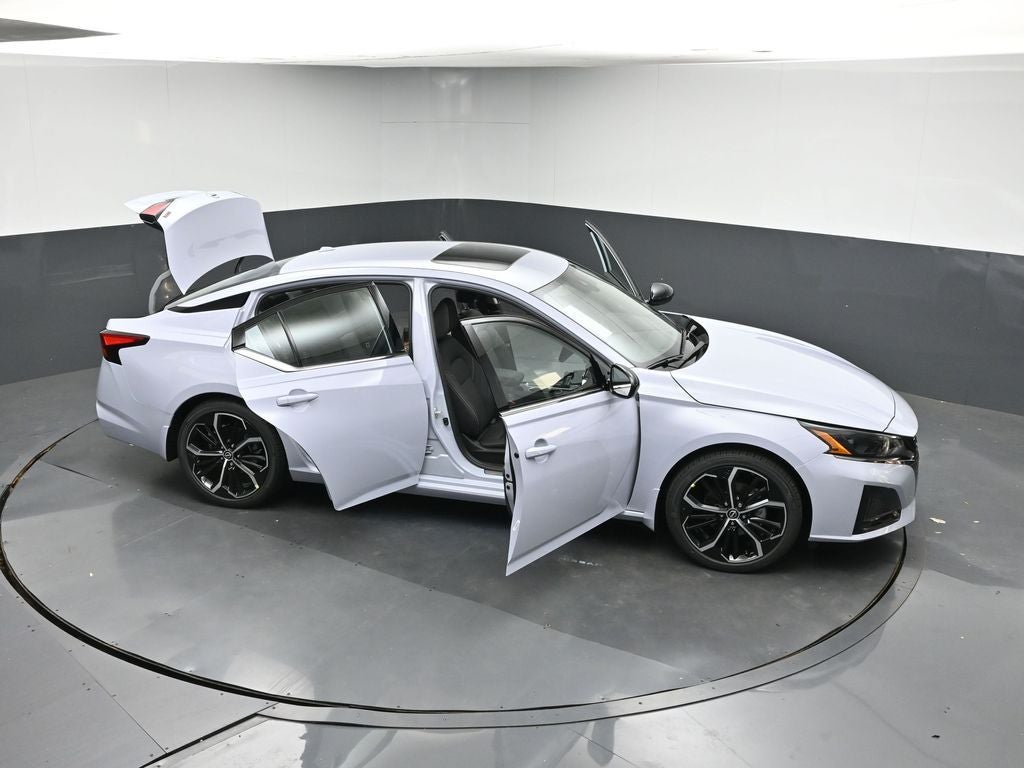 2025 Nissan Altima 2.5 SR
