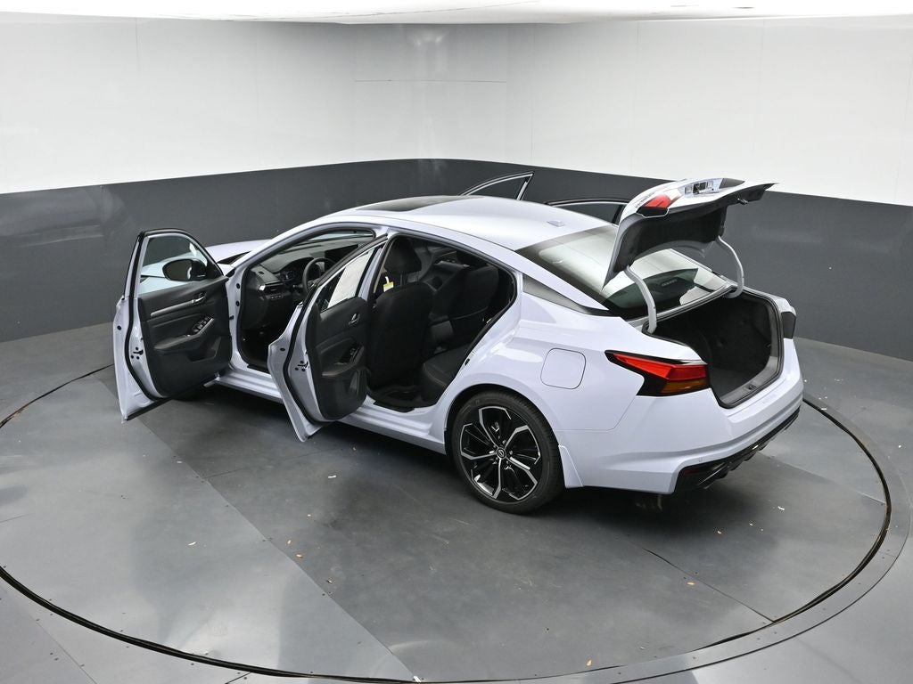2025 Nissan Altima 2.5 SR