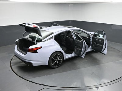 2025 Nissan Altima 2.5 SR