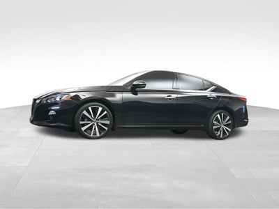 2022 Nissan Altima 2.5 Platinum