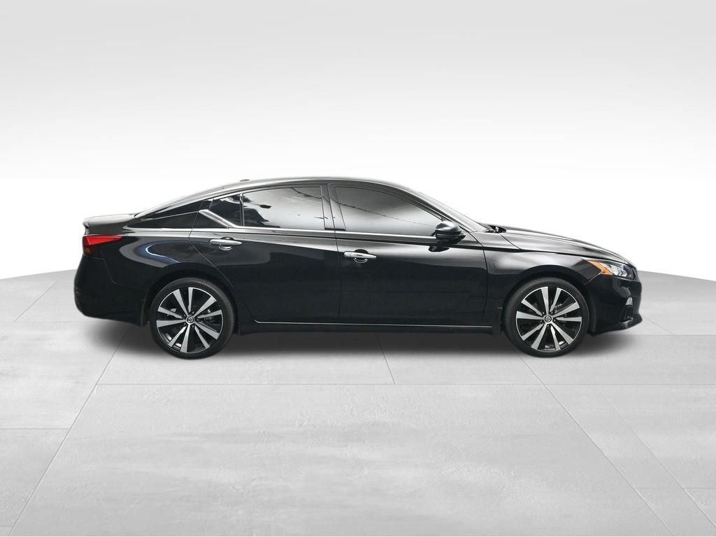 2022 Nissan Altima 2.5 Platinum