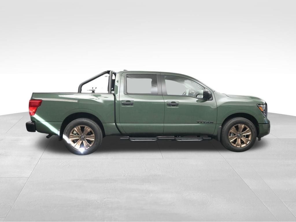 2024 Nissan Titan SV