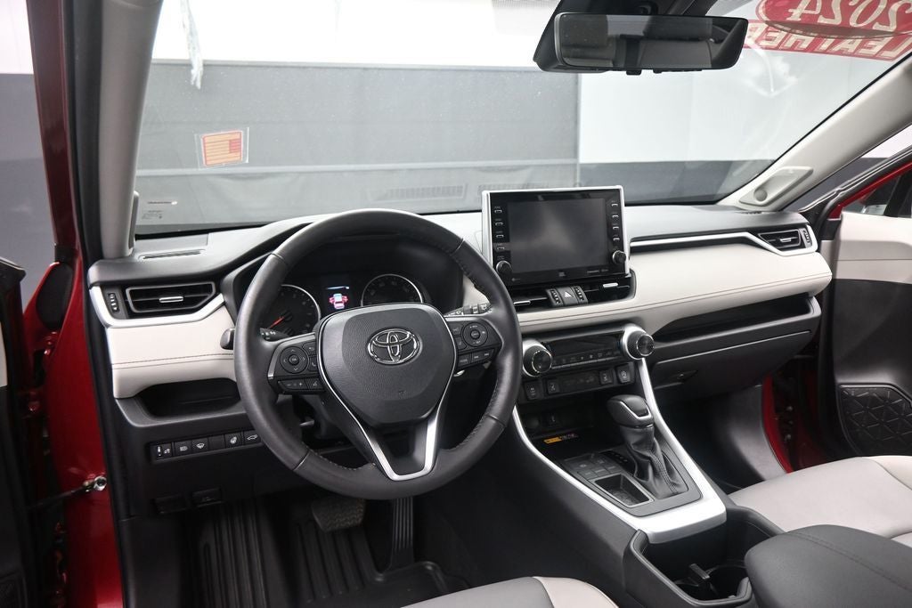 2022 Toyota RAV4 XLE Premium