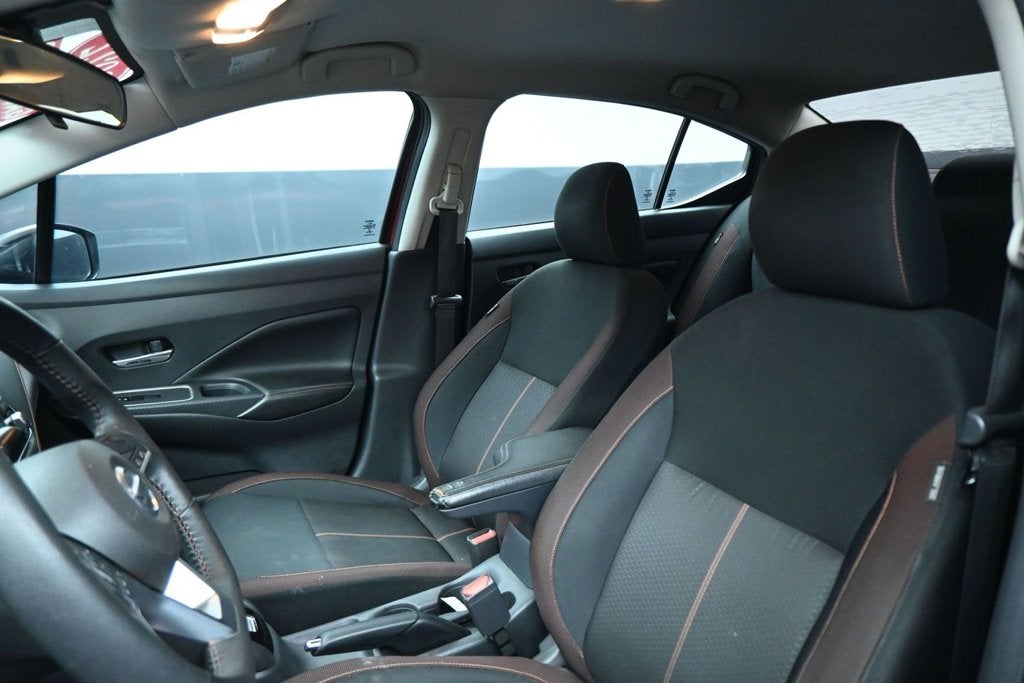 2022 Nissan Versa 1.6 SR