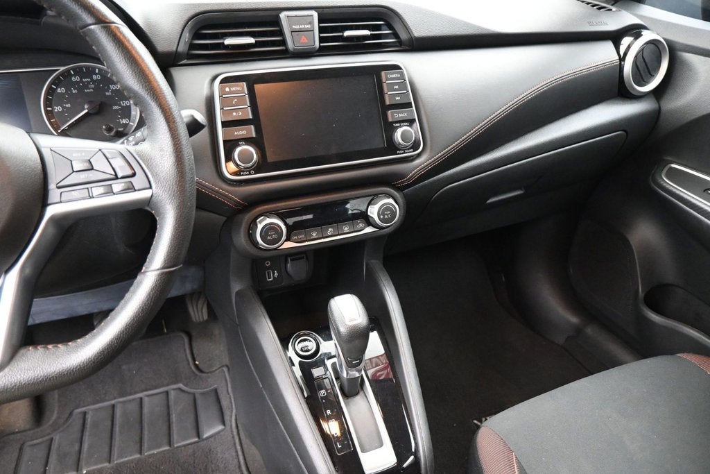 2022 Nissan Versa 1.6 SR